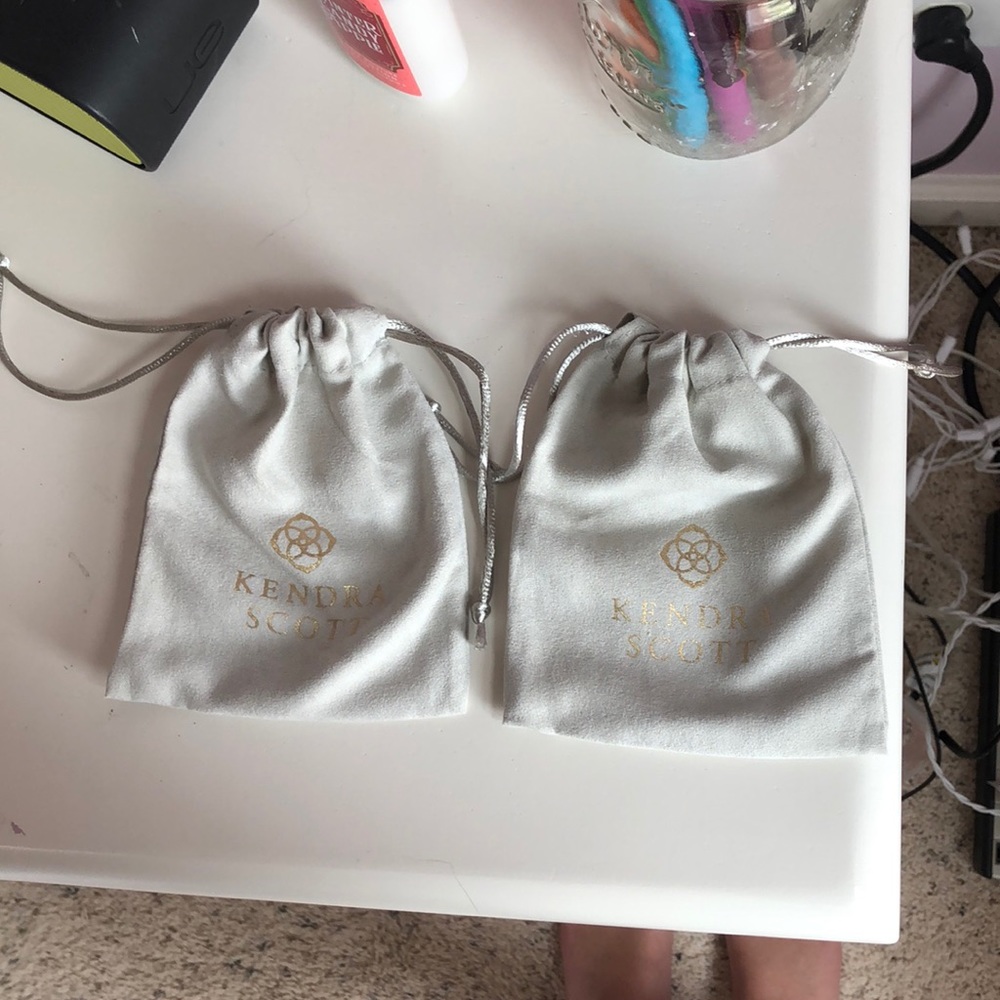 Kendra Scott jewelry bag holder.